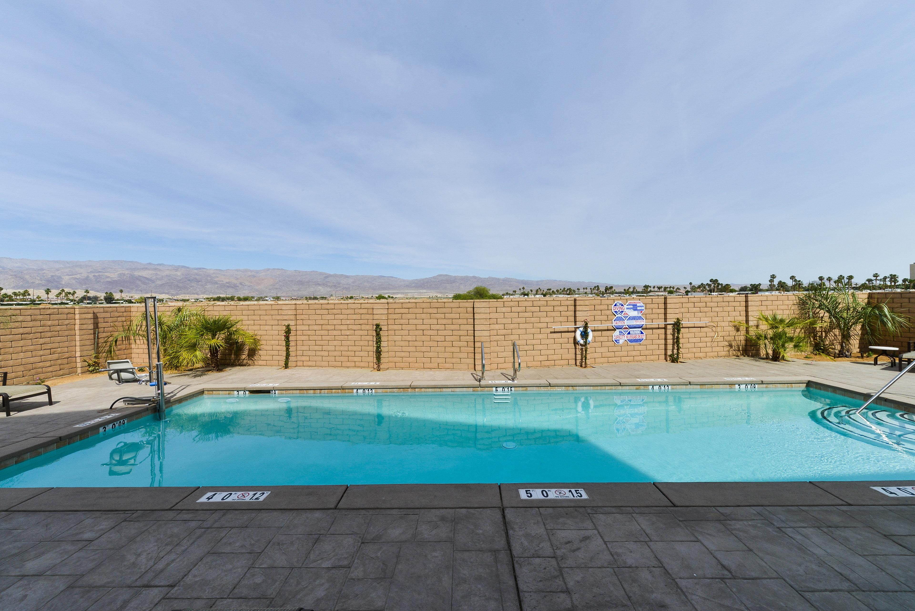 Holiday Inn Express & Suites Indio - Coachella Valley, An Ihg Hotel Exterior foto