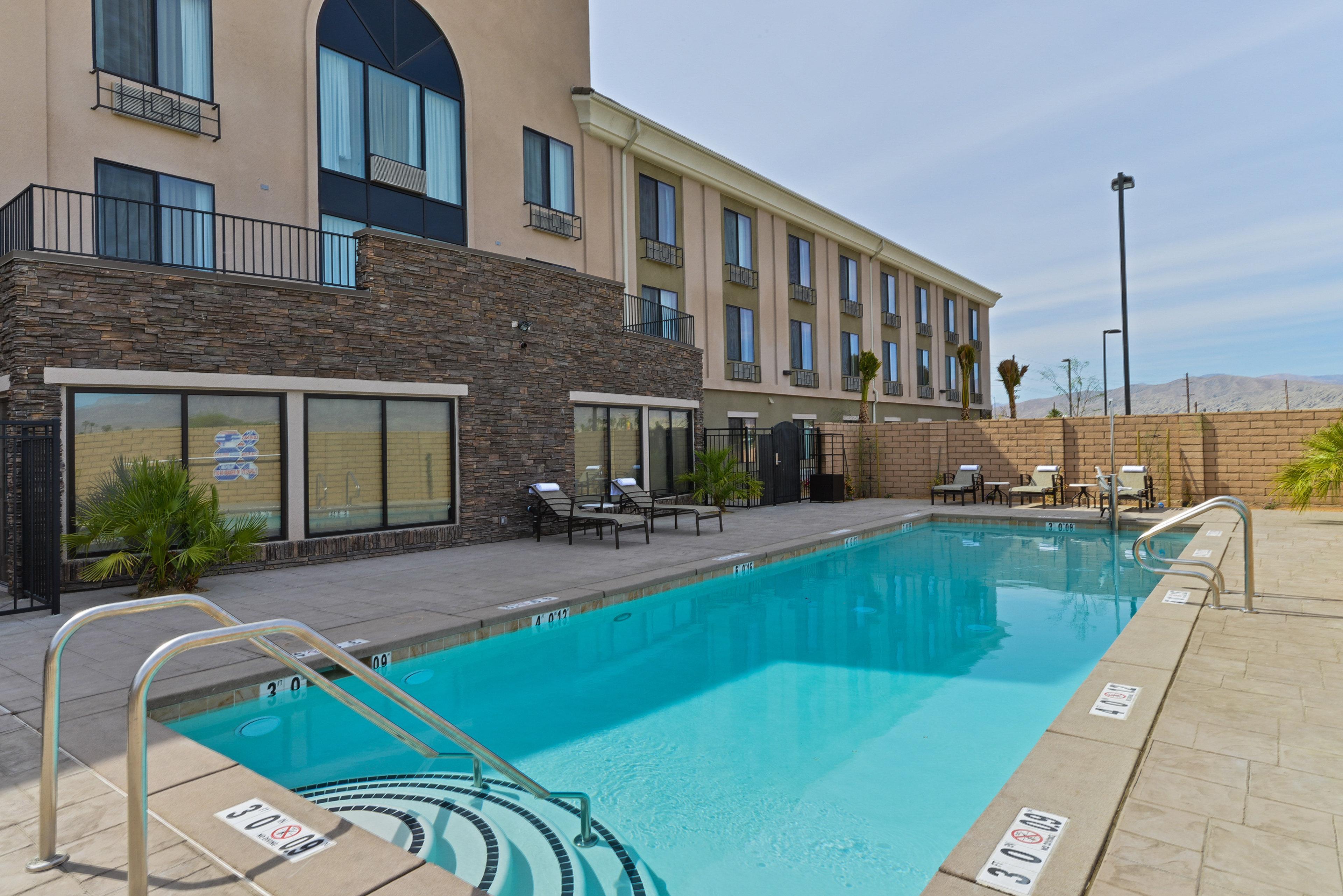 Holiday Inn Express & Suites Indio - Coachella Valley, An Ihg Hotel Exterior foto